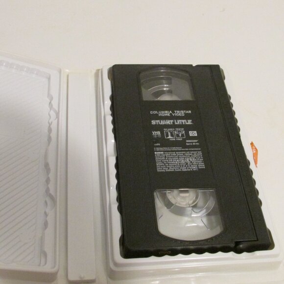 VHS Tapes - 4 Animal Stories - Picture 4 of 16